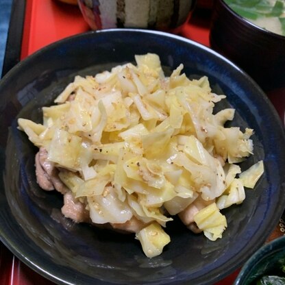 塩ダレがとても美味しいです！ご飯に乗せて丼ぶりとして食べてもいいかも、と思いました。家族にも好評で嬉しかったです。また作ります٩( 'ω' )و